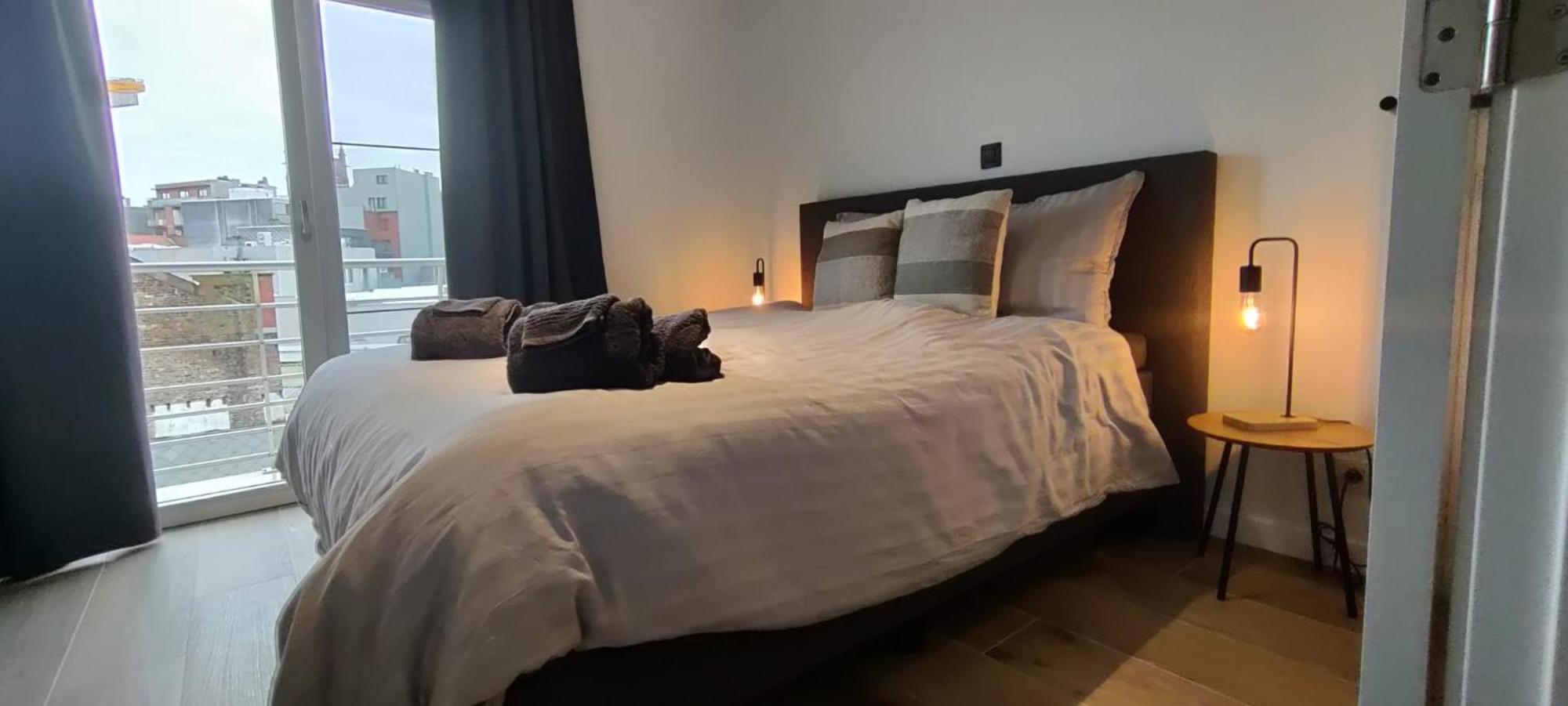 Luxueus, Ruim Appartement Op 350M Van Het Strand Ostende Exterior foto